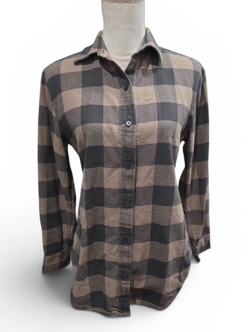 Aritzia Wilfred Free Classic Plaid Button-Down Shirt in Taupe and Black Size XS